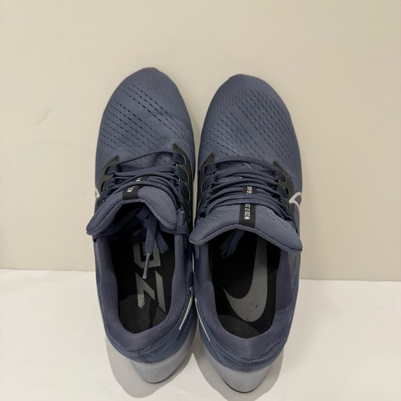 Nike Men’s Air Zoom Pegasus 38 Sneakers 'Thunder Blue', Size 10 - Picture 6 of 8